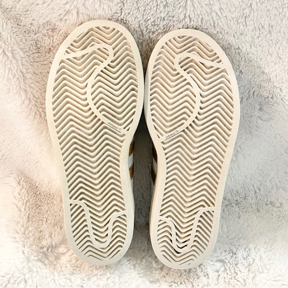 ✨👟ADIDAS ORIGINALS SUPERSTAR YOUTH SNEAKERS👟✨ - Picture 12 of 12
